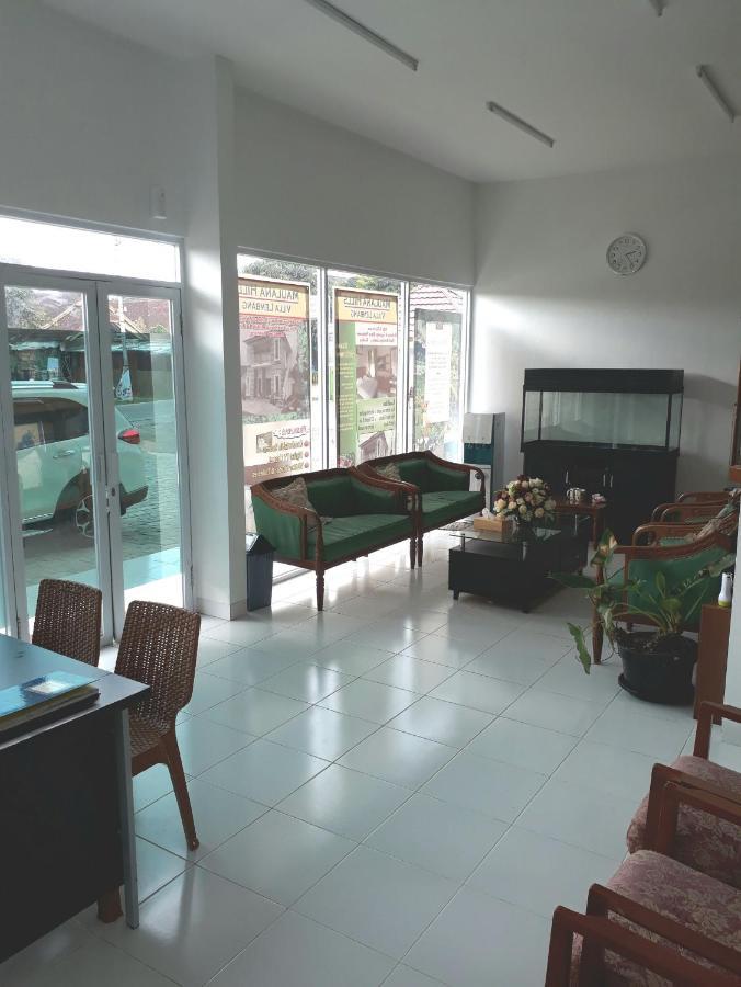 Maulana Hills Syariah Hotel Lembang Kültér fotó